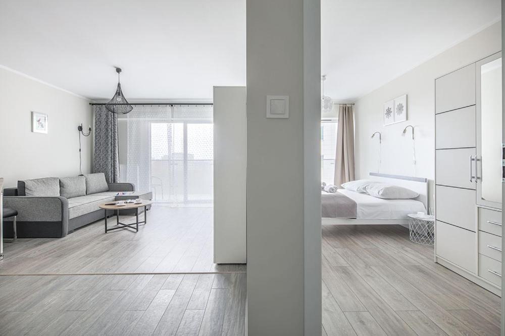 Capital Apartments - Towarowa Poznań Buitenkant foto